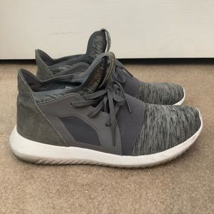 Adidas women tubular 7.5
